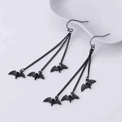 "Mroczny Lot" – Długie kolczyki z nietoperzami
