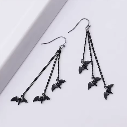 "Mroczny Lot" – Długie kolczyki z nietoperzami
